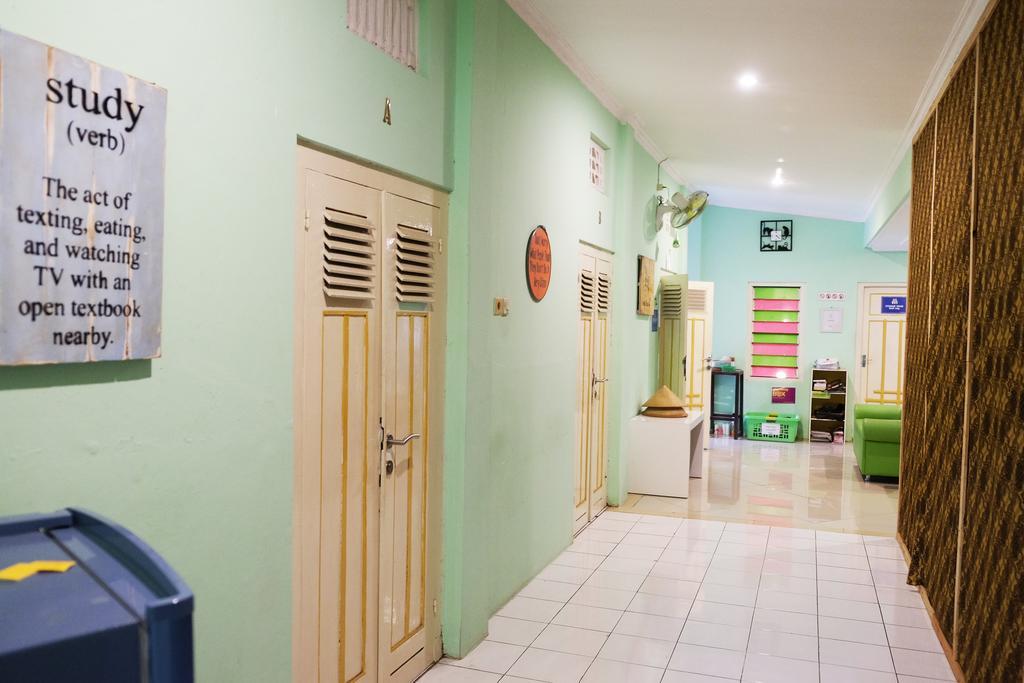 Hoz Bed & Breakfast Yogyakarta Eksteriør bilde